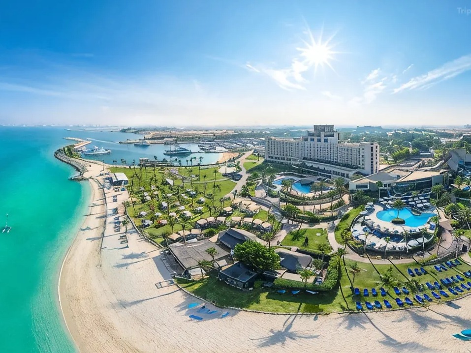 JA Beach Hotel Dubai